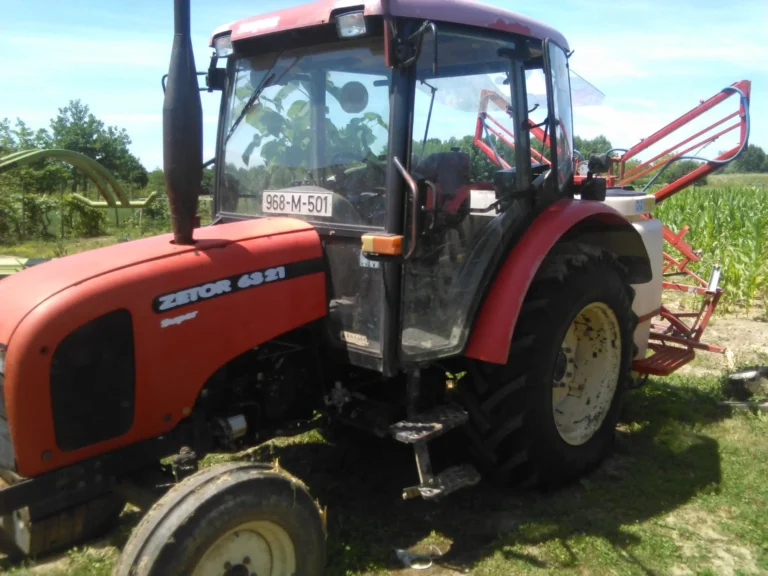 Traktor Zetor